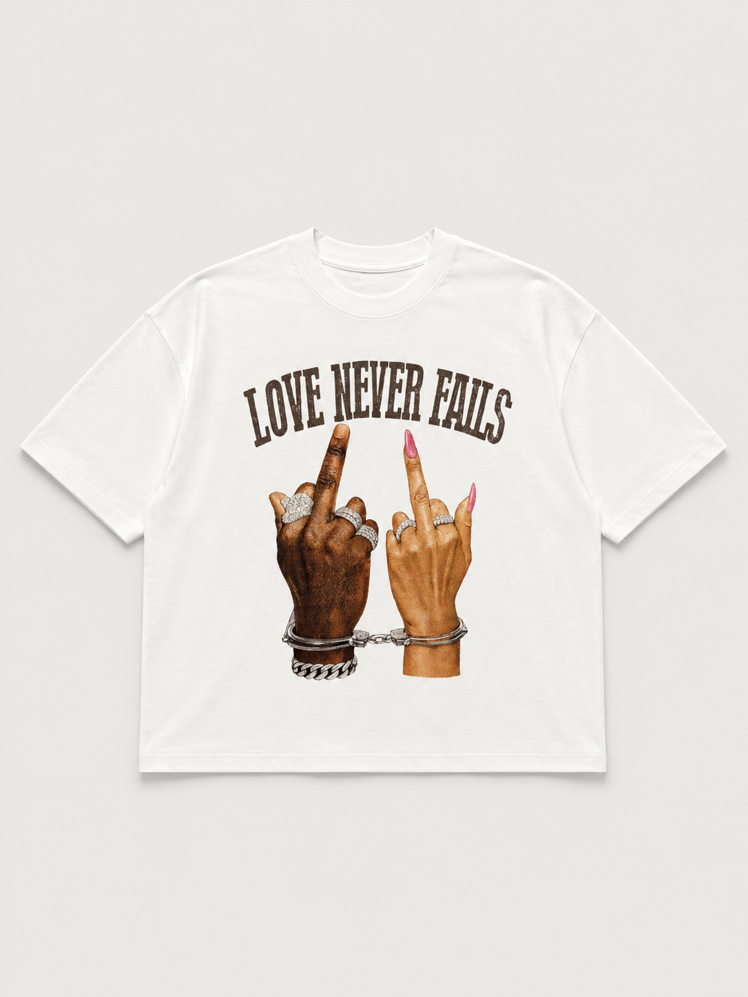 T-shirt boxy fit love never fails