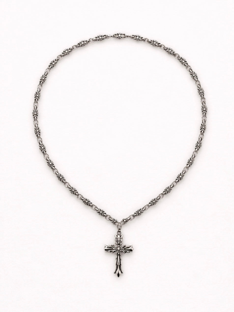 Collana croce gothic