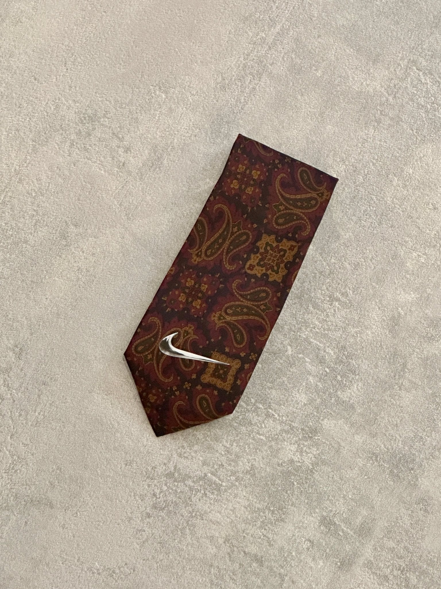 Cravatta vintage logo Nike | Sporty Vintage Torino