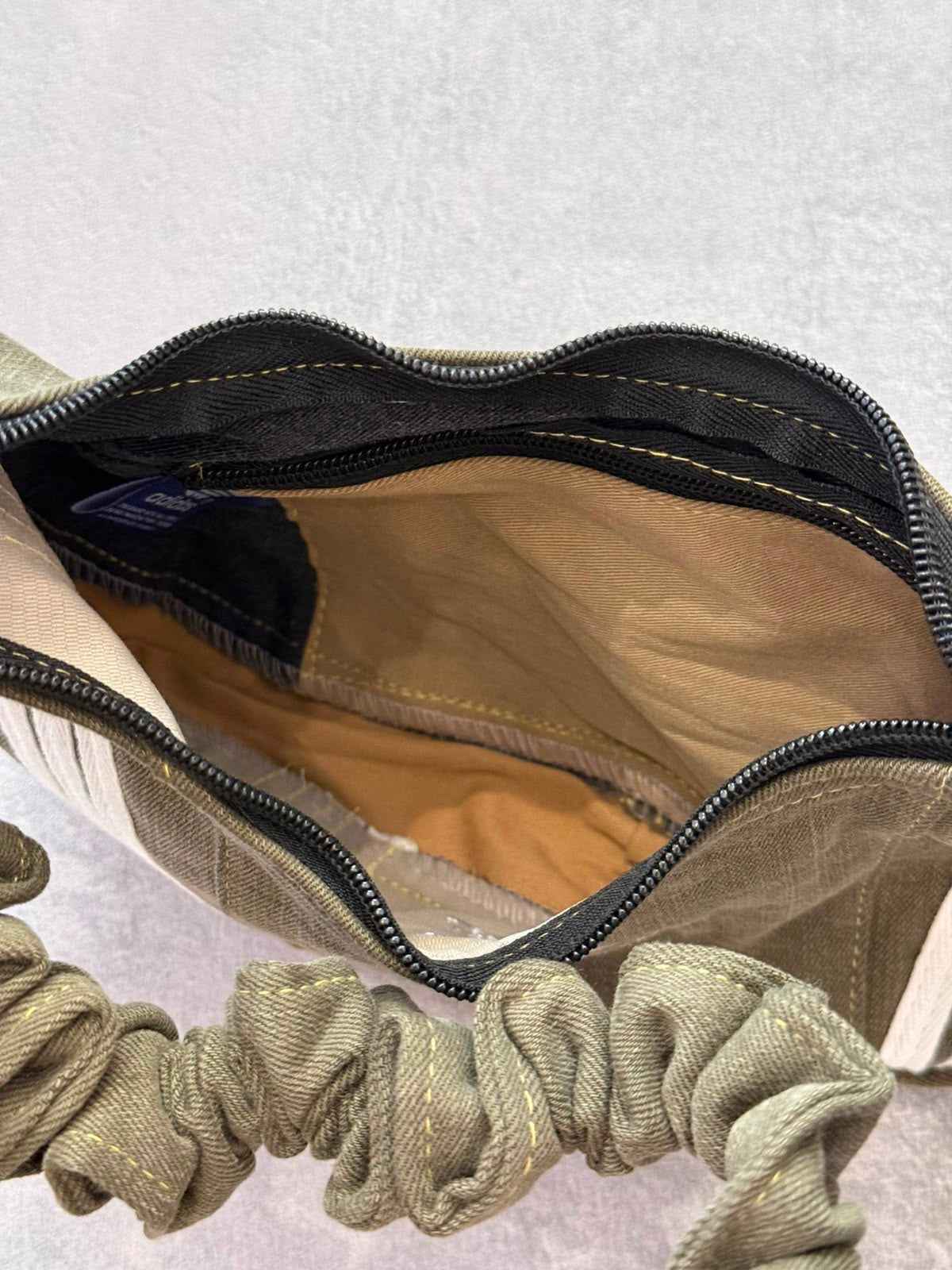 Borsa Adidas verde oliva