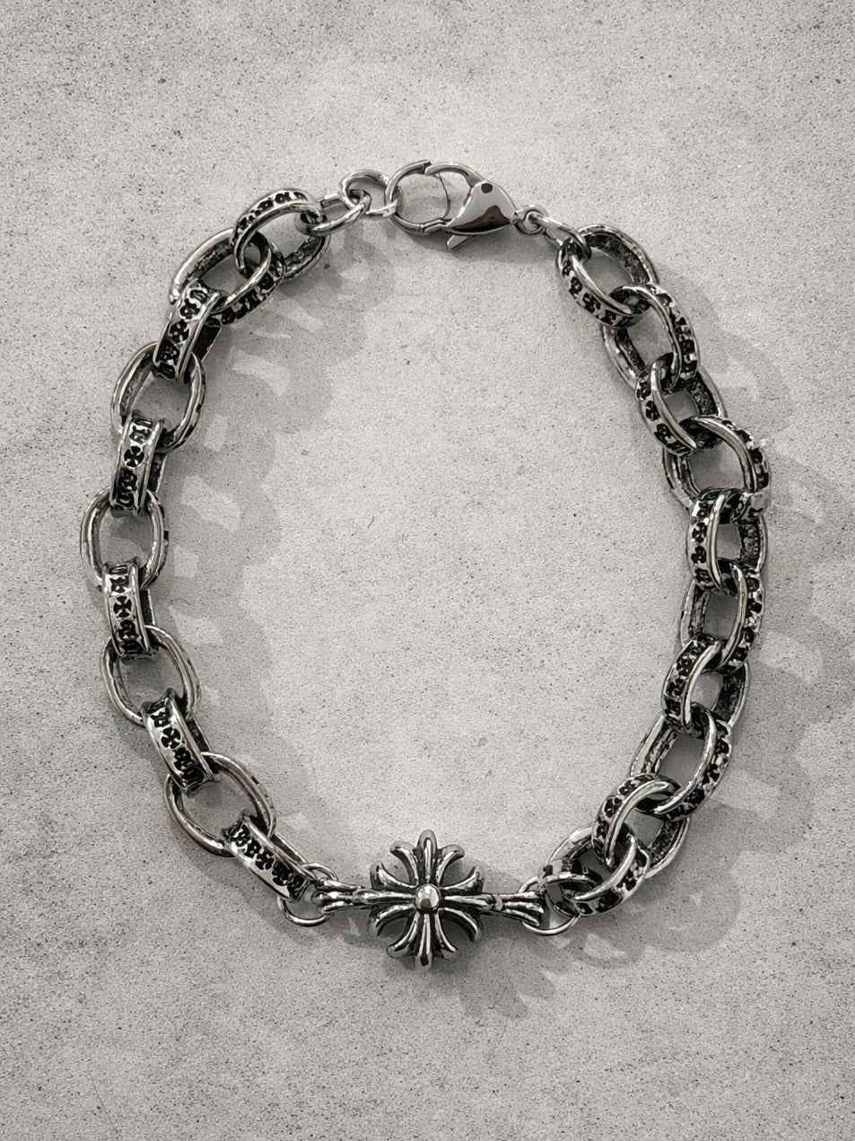 Bracciale gothic style