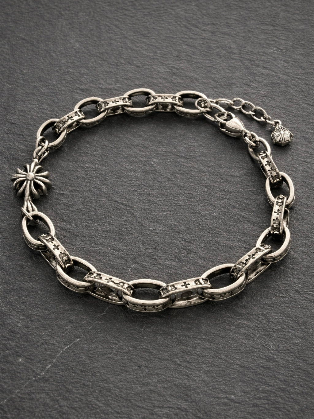 Bracciale dettagli croci